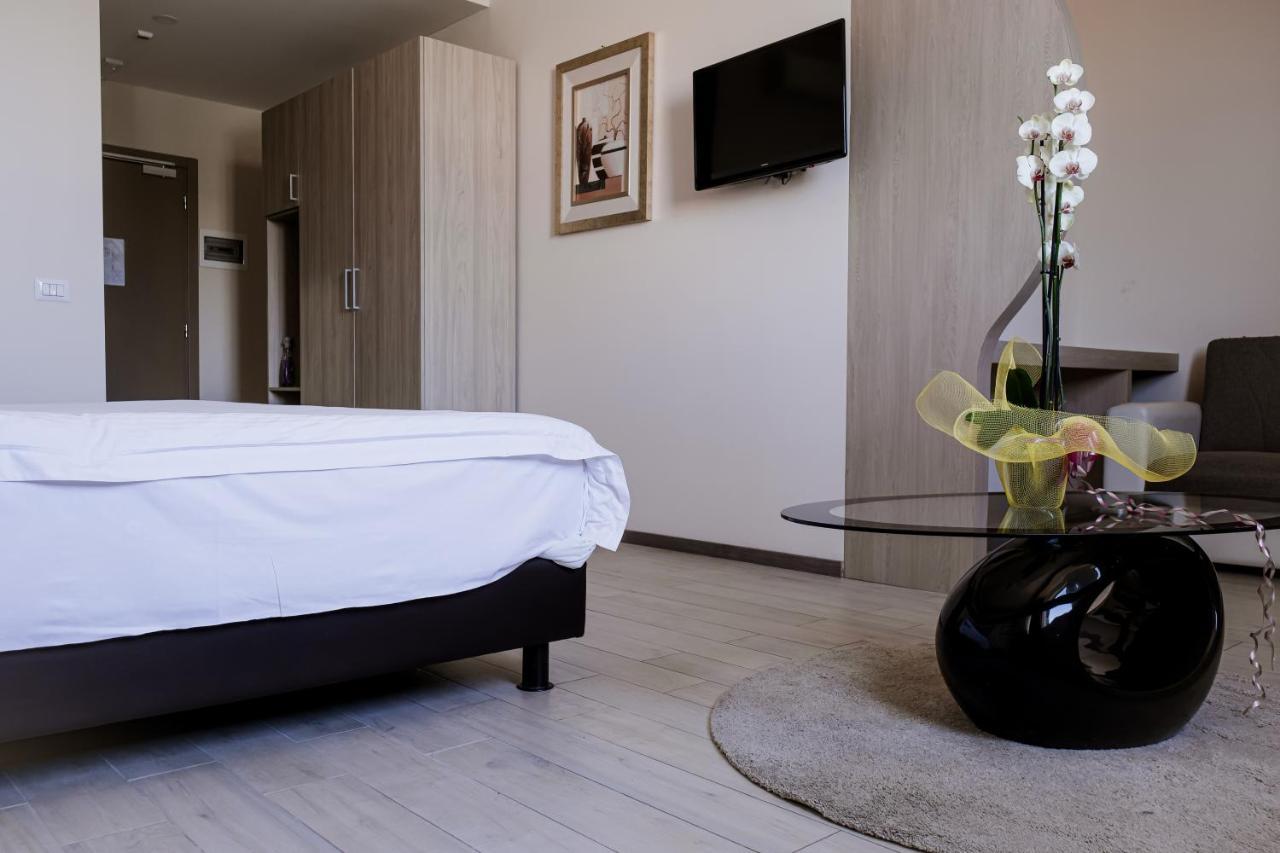 Queen Hotel Sesto San Giovanni Kültér fotó