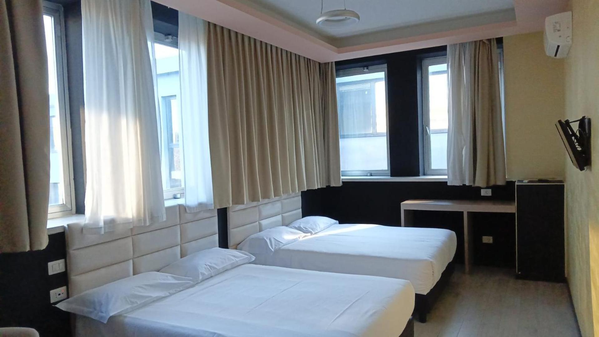 Queen Hotel Sesto San Giovanni Kültér fotó